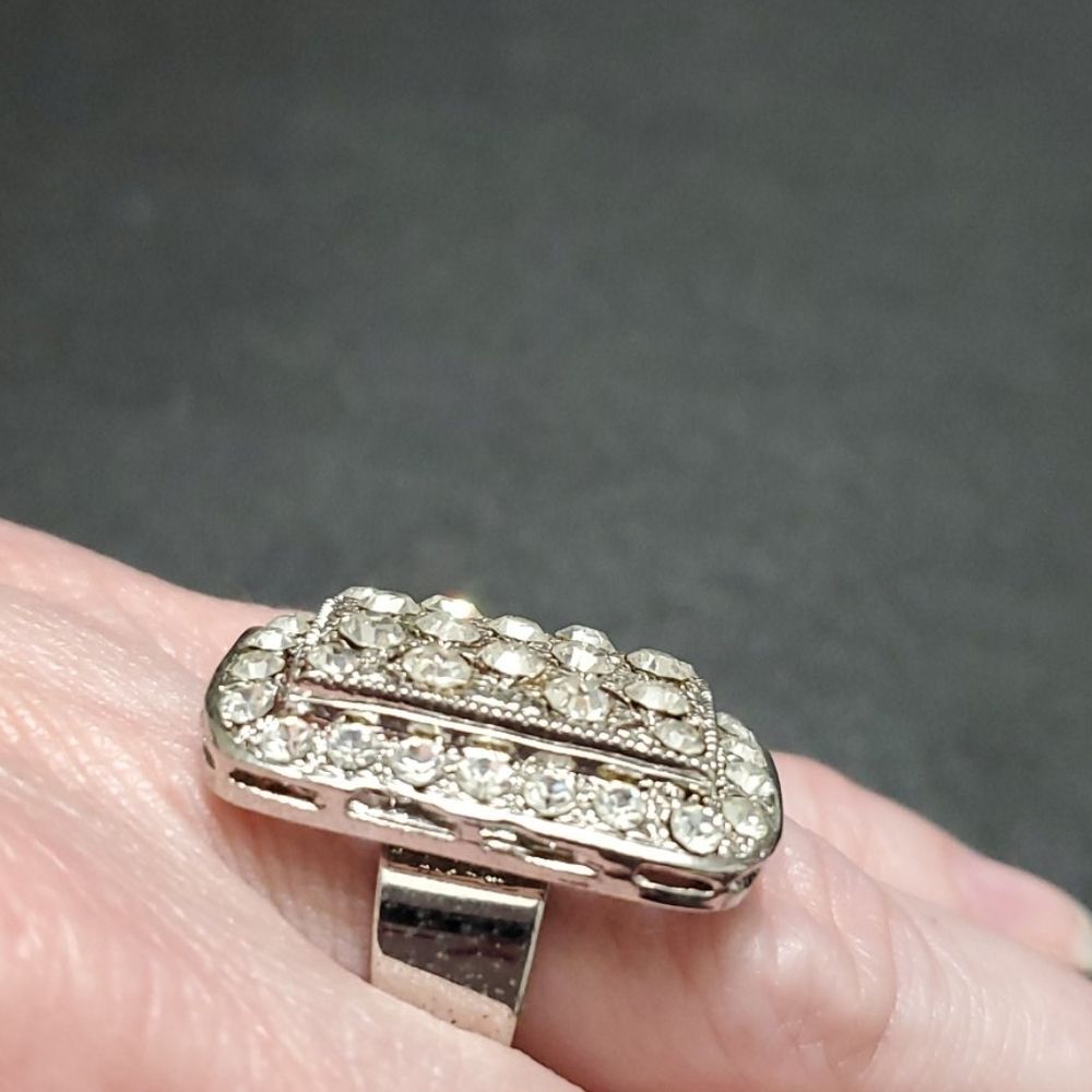 Silver tone rectangular rhinestone ring adjustable - Picture 3 of 9